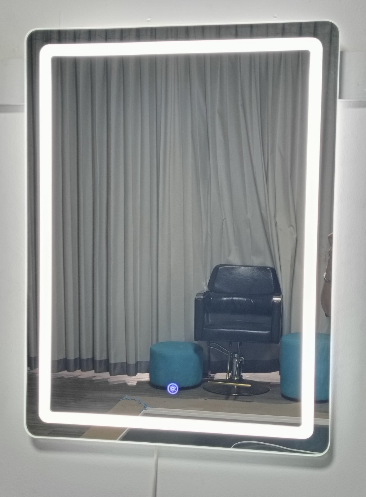 600mm x 800mm LED Mirror Ready Made In-Stock 001